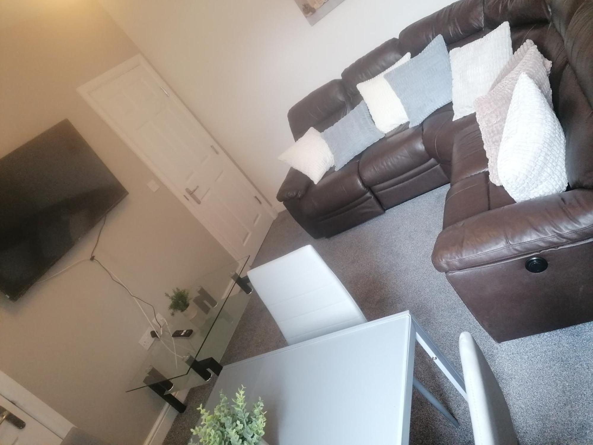 Rossy Home Of Relaxations Stoke-on-Trent Eksteriør bilde